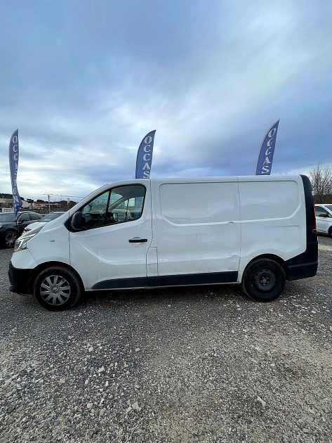 RENAULT TRAFIC 2021