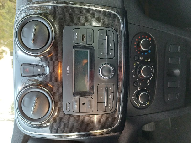 DACIA LOGAN MCV II 0.9 TCe 90 cv Lauréate Garantie 12 mois