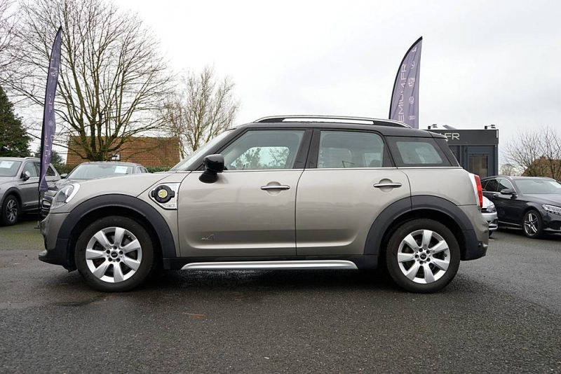MINI COUNTRYMAN II (F60) COOPER SE ALL4 BUSINESS DESIGN 136+88 BVA6