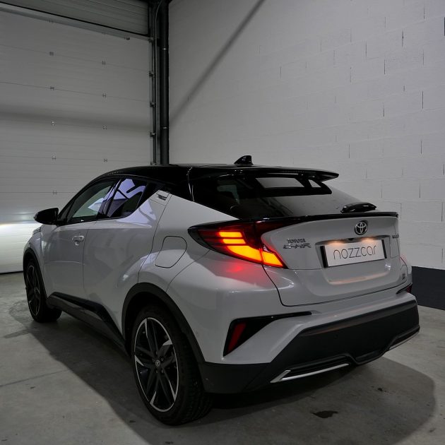 TOYOTA C-HR 2023