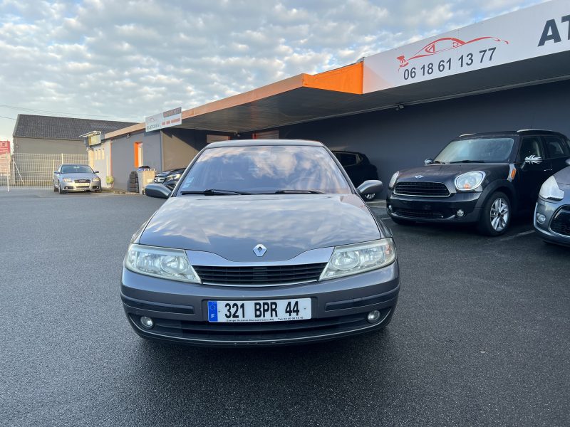 RENAULT LAGUNA II 2003