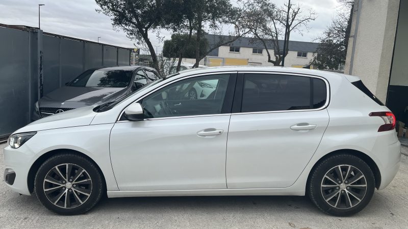 PEUGEOT 308 2017