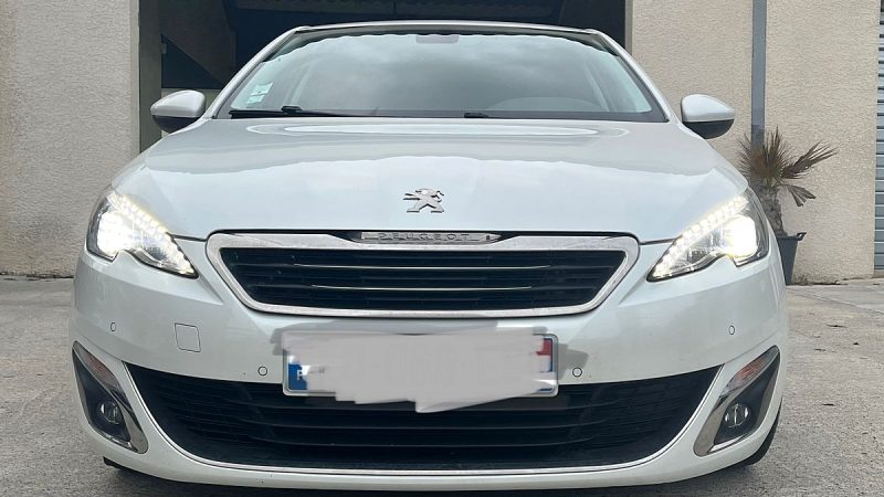 PEUGEOT 308 2017