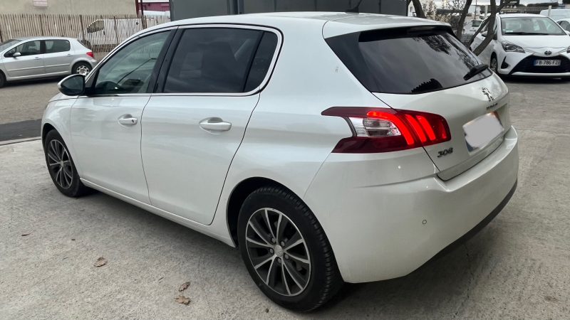 PEUGEOT 308 2017