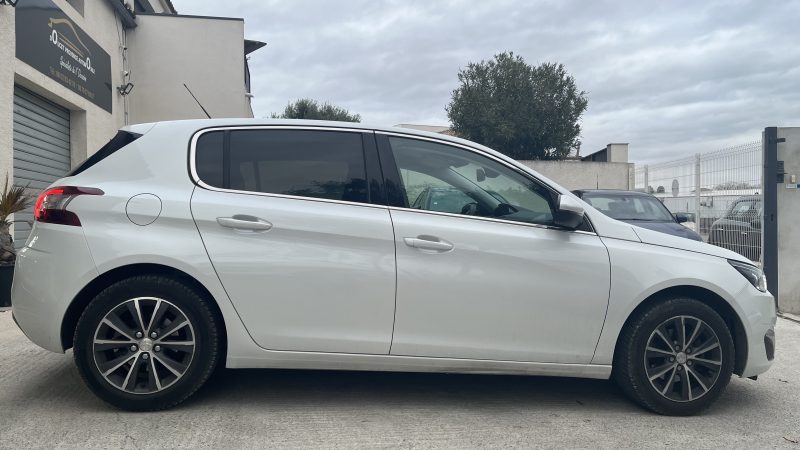 PEUGEOT 308 2017