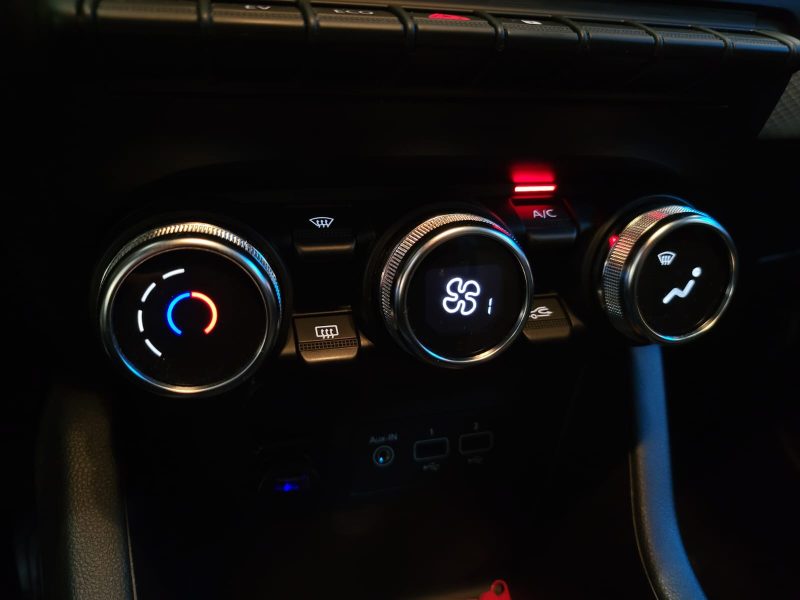 RENAULT CLIO V 1.6 E-TECH 145 Ch / CAMERA + CARPLAY + 1 ER MAIN /