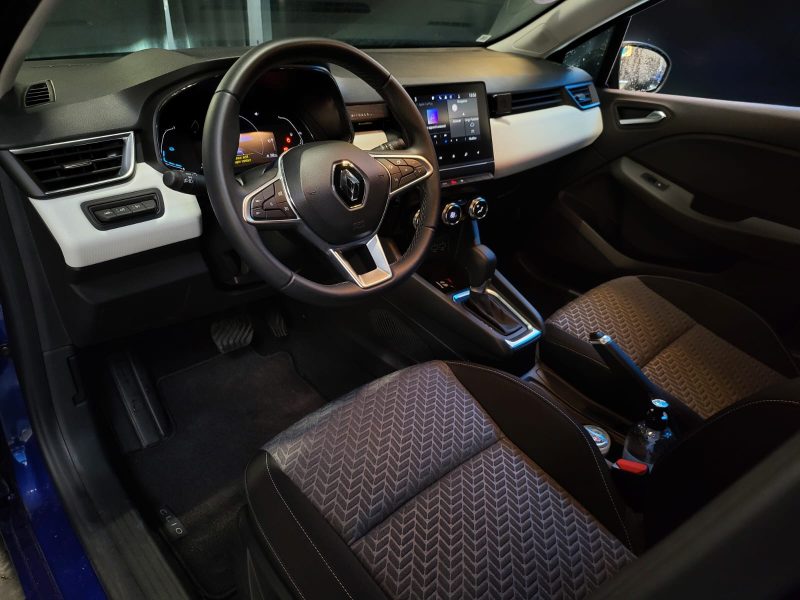 RENAULT CLIO V 1.6 E-TECH 145 Ch / CAMERA + CARPLAY + 1 ER MAIN /