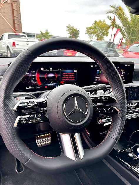 MERCEDES CLASSE CLA 180 AMG LINE 2023