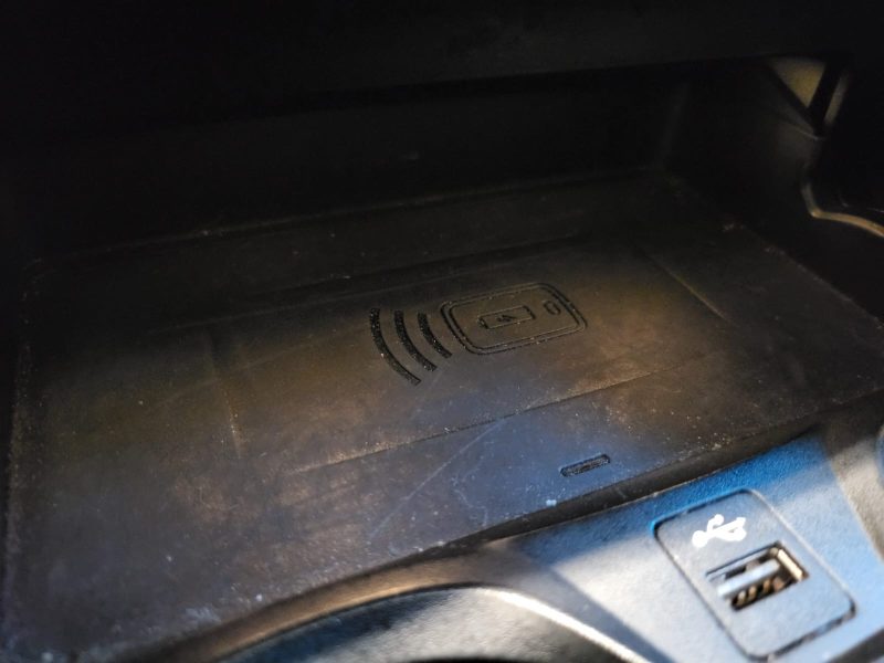 BMW SERIE 3 2.0 320i 184Ch LUXURY / SELLERIE CUIR + ATTELAGE + ALARME + SUIVIE BMW /