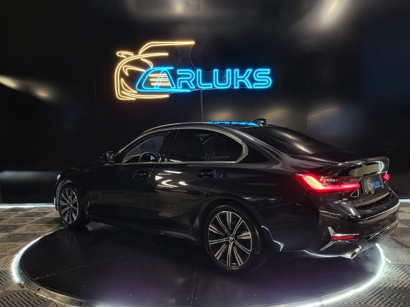 BMW SERIE 3 2.0 320i 184Ch LUXURY / SELLERIE CUIR + ATTELAGE + ALARME + SUIVIE BMW /