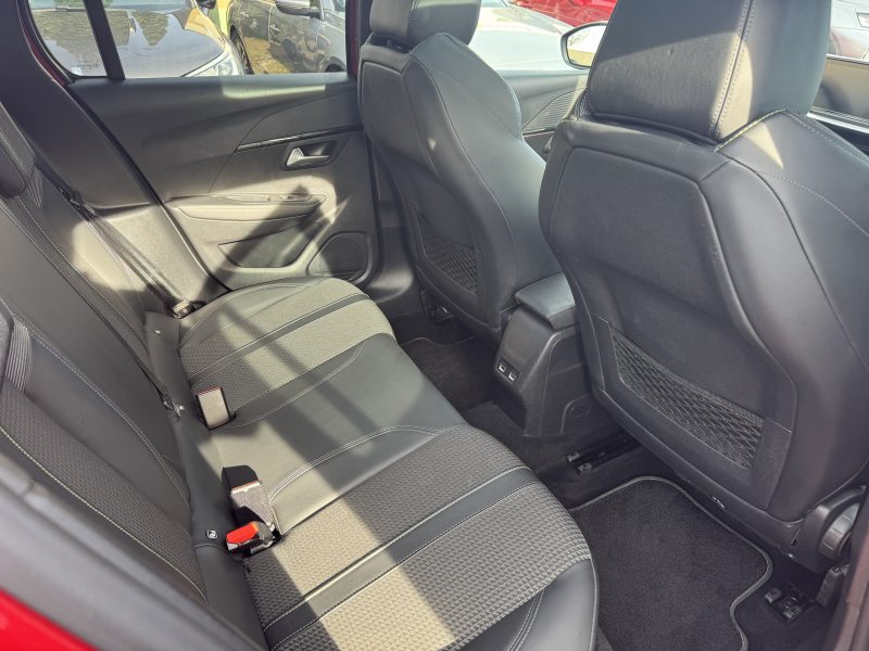 PEUGEOT 208 1,2 130CV GT LINE EAT8