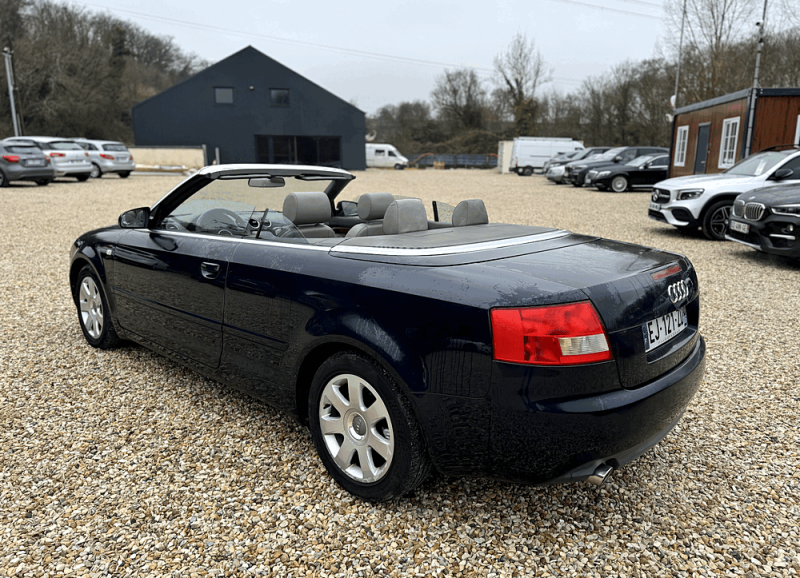 AUDI A4 2002