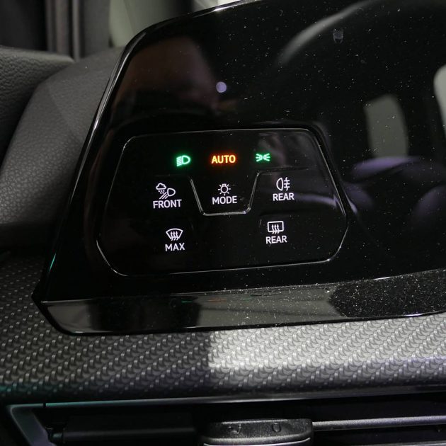 VOLKSWAGEN GOLF 2024