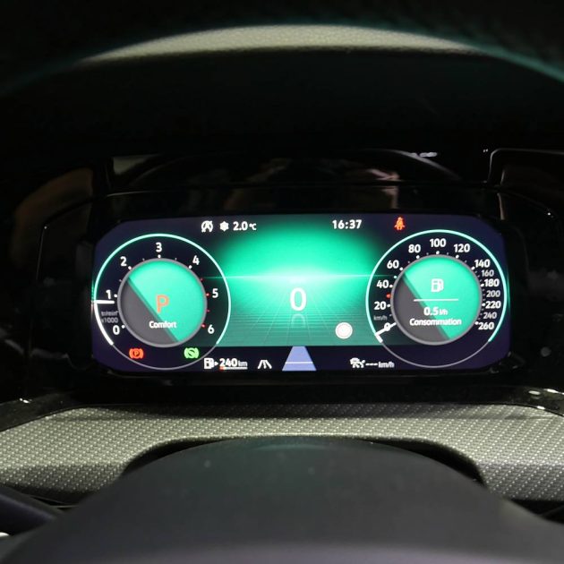 VOLKSWAGEN GOLF 2024