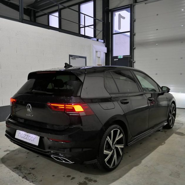 VOLKSWAGEN GOLF 2024