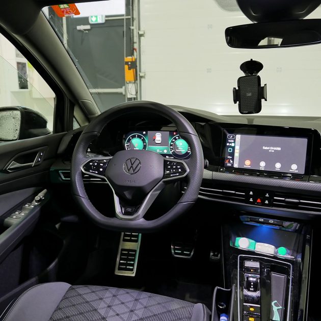 VOLKSWAGEN GOLF 2024