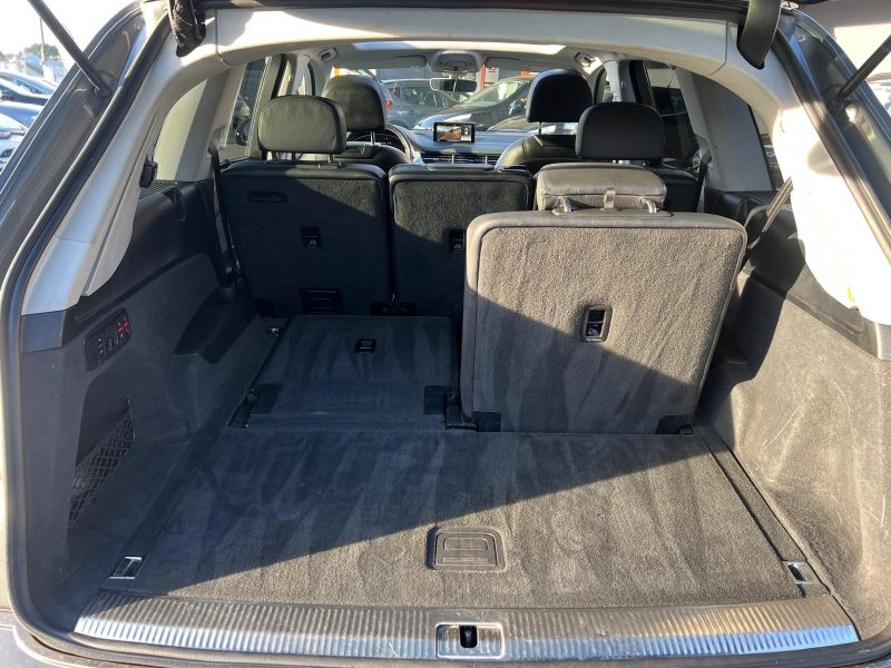 AUDI Q7 2015