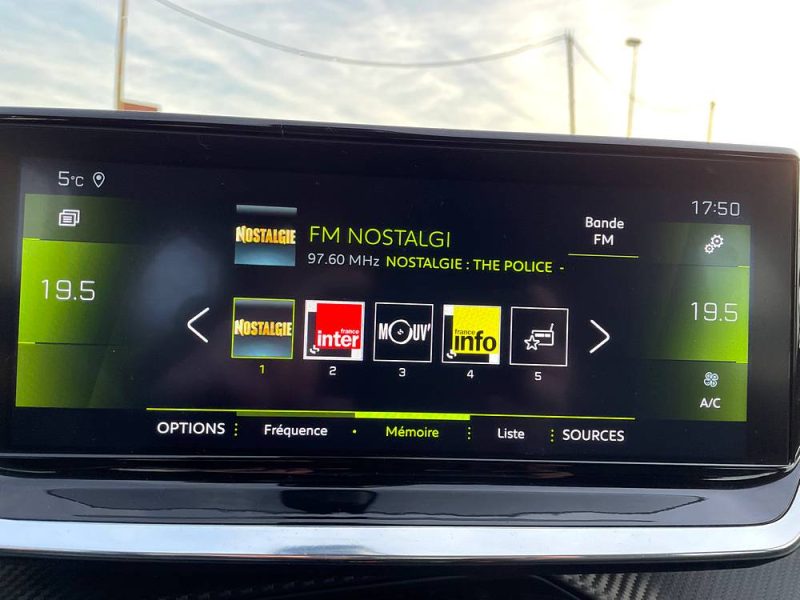 PEUGEOT 208 II  2020