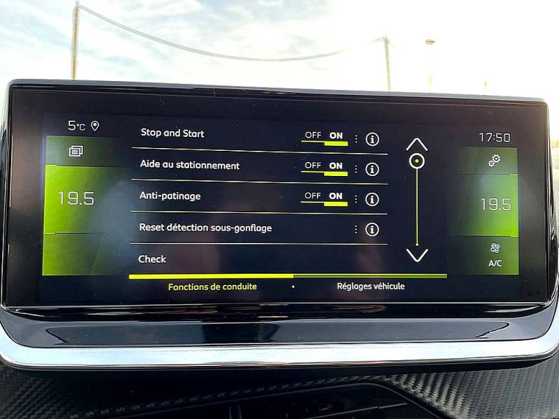 PEUGEOT 208 II  2020