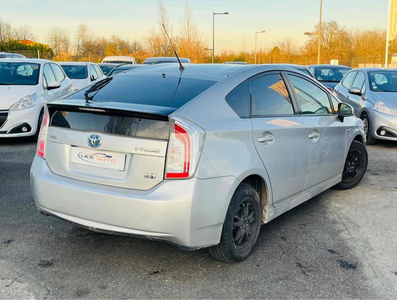 TOYOTA PRIUS 1.8 HYBRID DYNAMIC 136ch