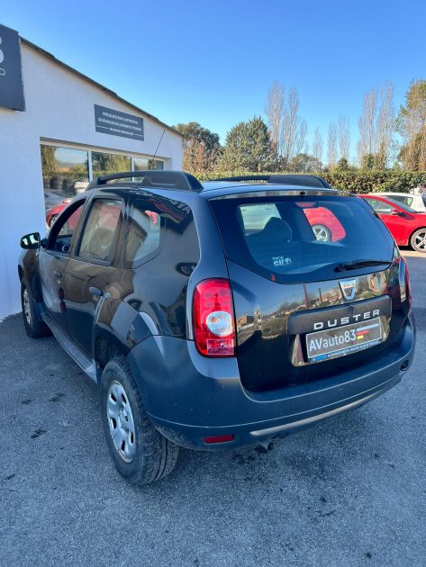 DACIA  DUSTER  2013 1.6 105 CV / Distribution Neuve / CT OK / Premiere main 