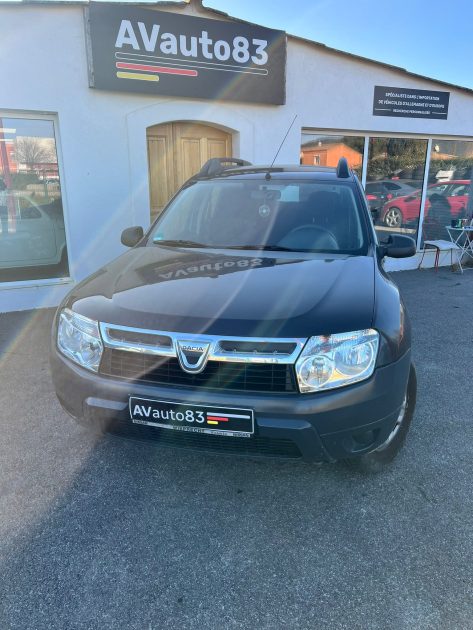 DACIA  DUSTER  2013 1.6 105 CV / Distribution Neuve / CT OK / Premiere main 