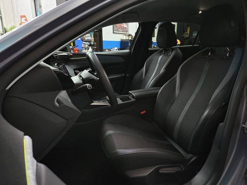 PEUGEOT 308 III 1.2 PureTech 130cv Allure Pack Boîte Auto EAT8 1ère Main