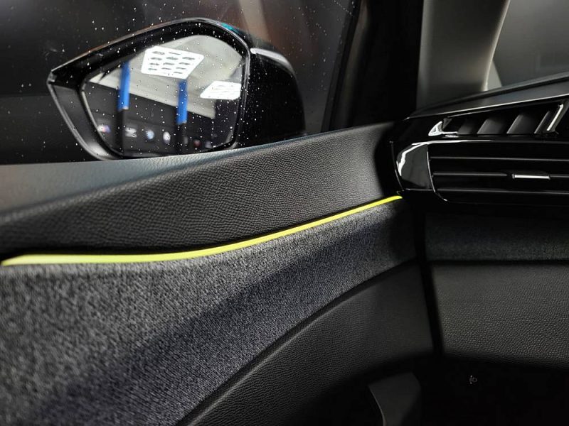 PEUGEOT 308 III 1.2 PureTech 130cv Allure Pack Boîte Auto EAT8 1ère Main