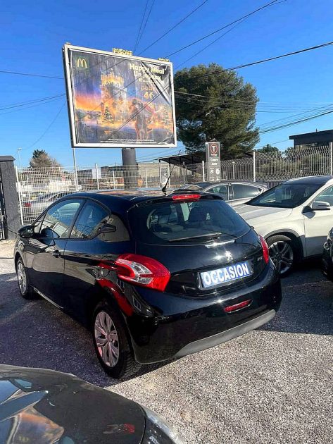 PEUGEOT 208 82 CH 