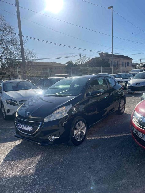 PEUGEOT 208 82 CH 