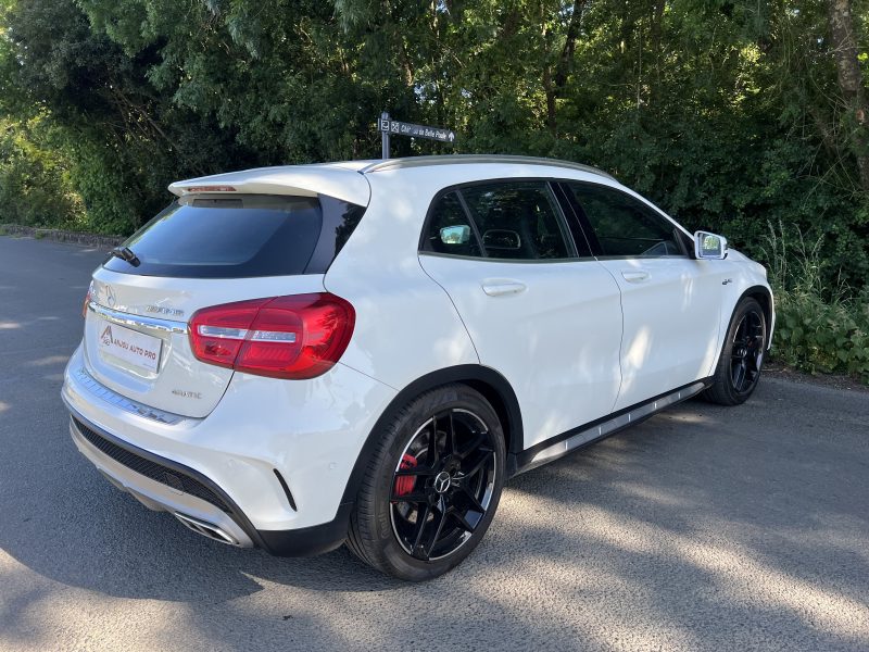 MERCEDES CLASSE GLA 2015