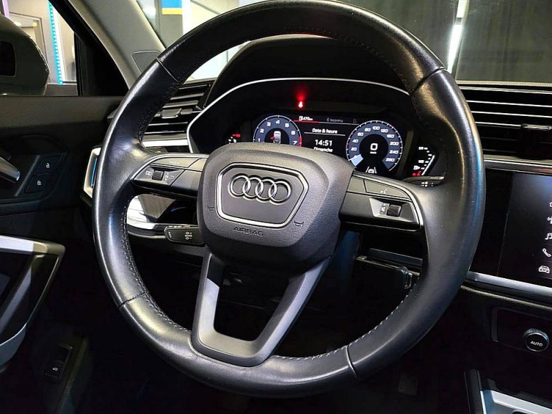 AUDI Q3 SPORTBACK 35 TFSI 150cv DESIGN / ENTRETIEN COMPLET AUDI / CARPLAY / CAMERA DE RECUL / VIRTUA
