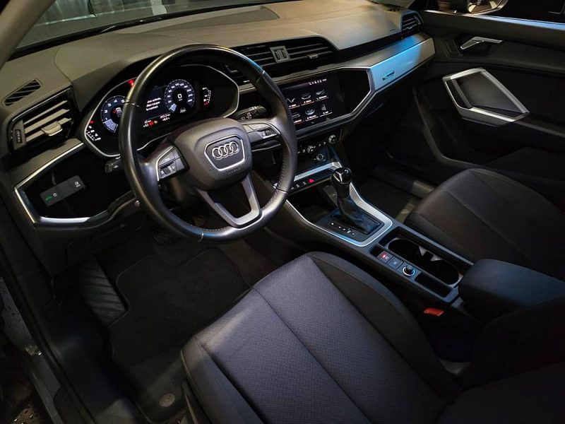 AUDI Q3 SPORTBACK 35 TFSI 150cv DESIGN / ENTRETIEN COMPLET AUDI / CARPLAY / CAMERA DE RECUL / VIRTUA