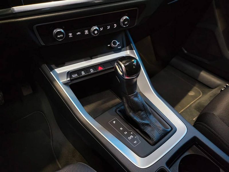 AUDI Q3 SPORTBACK 35 TFSI 150cv DESIGN / ENTRETIEN COMPLET AUDI / CARPLAY / CAMERA DE RECUL / VIRTUA