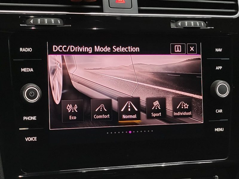 VOLKSWAGEN GOLF VII GTI TCR 2.0 TSI 290cv Boîte Auto DSG7