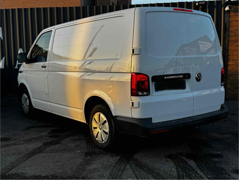 VOLKSWAGEN TRANSPORTER 