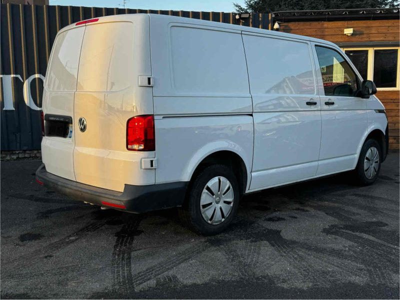 VOLKSWAGEN TRANSPORTER 2021