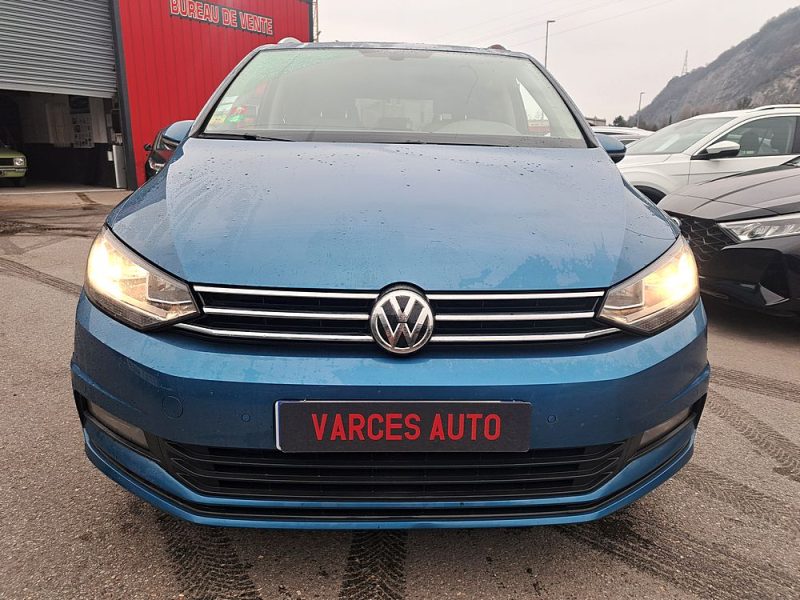 VOLKSWAGEN TOURAN 2016