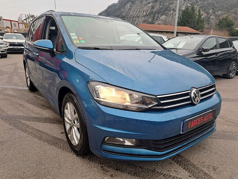 VOLKSWAGEN TOURAN 2016