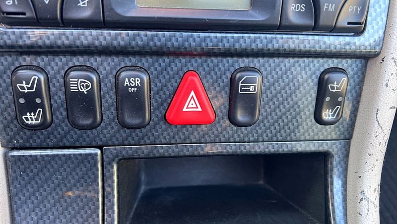 MERCEDES CLASSE SLK 230 KOMPRESSOR 2.3 L 193 ch