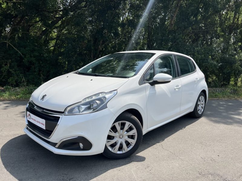 PEUGEOT 208 2019