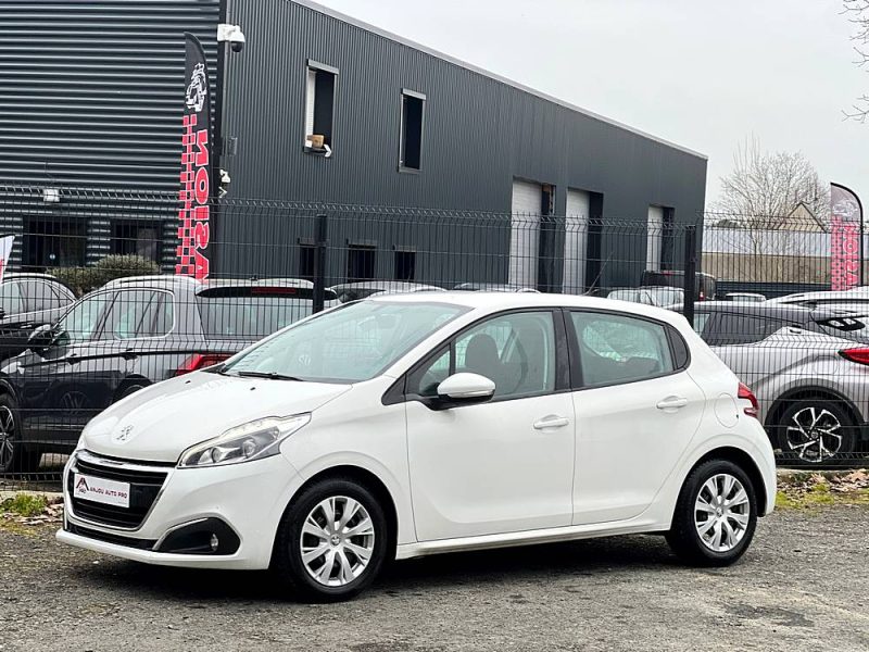 PEUGEOT 208 2019