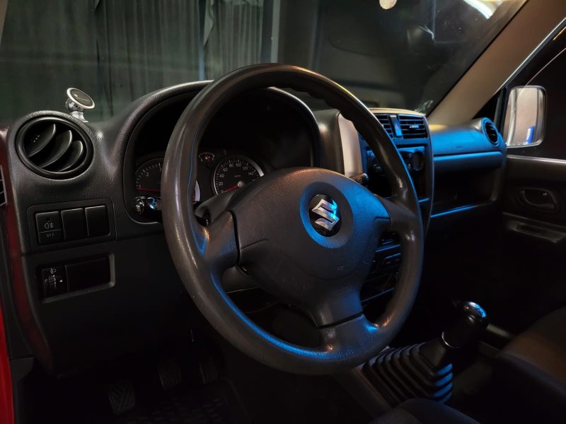 SUZUKI JIMNY 1.5 DDiS 4WD 86cv MAORI / PARE-BUFFLE / MARCHE-PIED / ATTELAGE