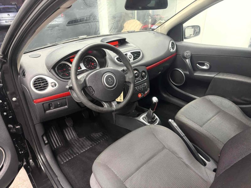 RENAULT CLIO 2008
