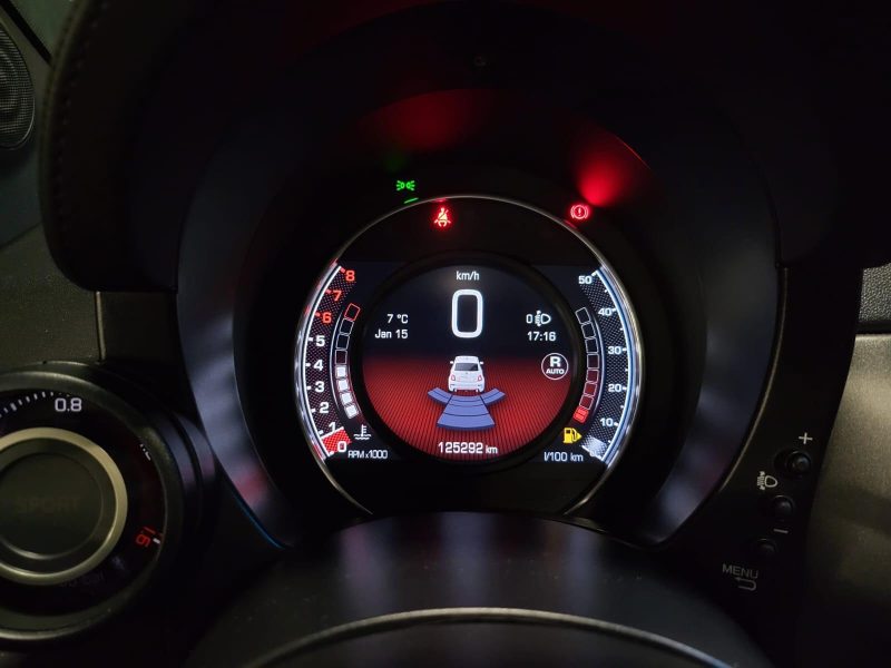 ABARTH 595 165cv TURISMO / 2EME MAIN / TOIT OUVRANT / CARPLAY