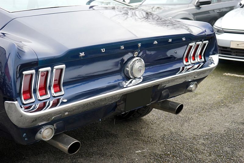 FORD MUSTANG FASTBACK GTA V8 220ch 1967