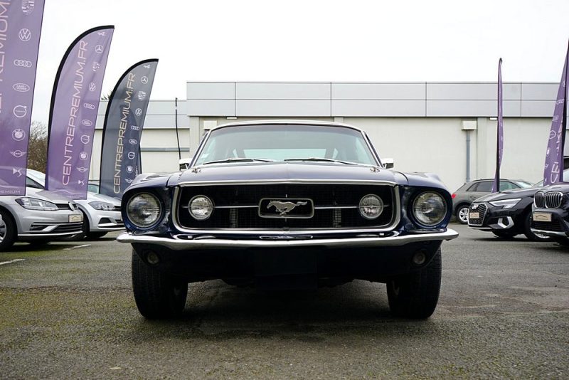 FORD MUSTANG FASTBACK GTA V8 220ch 1967