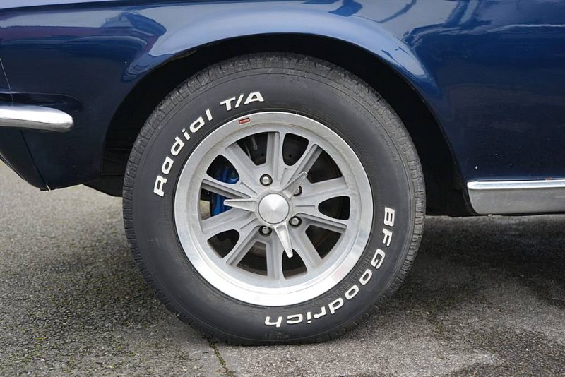 FORD MUSTANG FASTBACK GTA V8 220ch 1967