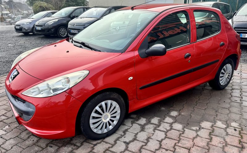 PEUGEOT 206+ 1.4L HDi 68Ch *Blue Lion* / REVISEE&GARANTIE