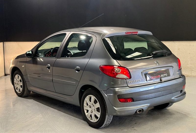 PEUGEOT 206+ 1.4 HDI 70CH BLUE LION TRENDY